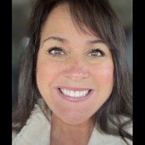 Meet your Posher, Gina